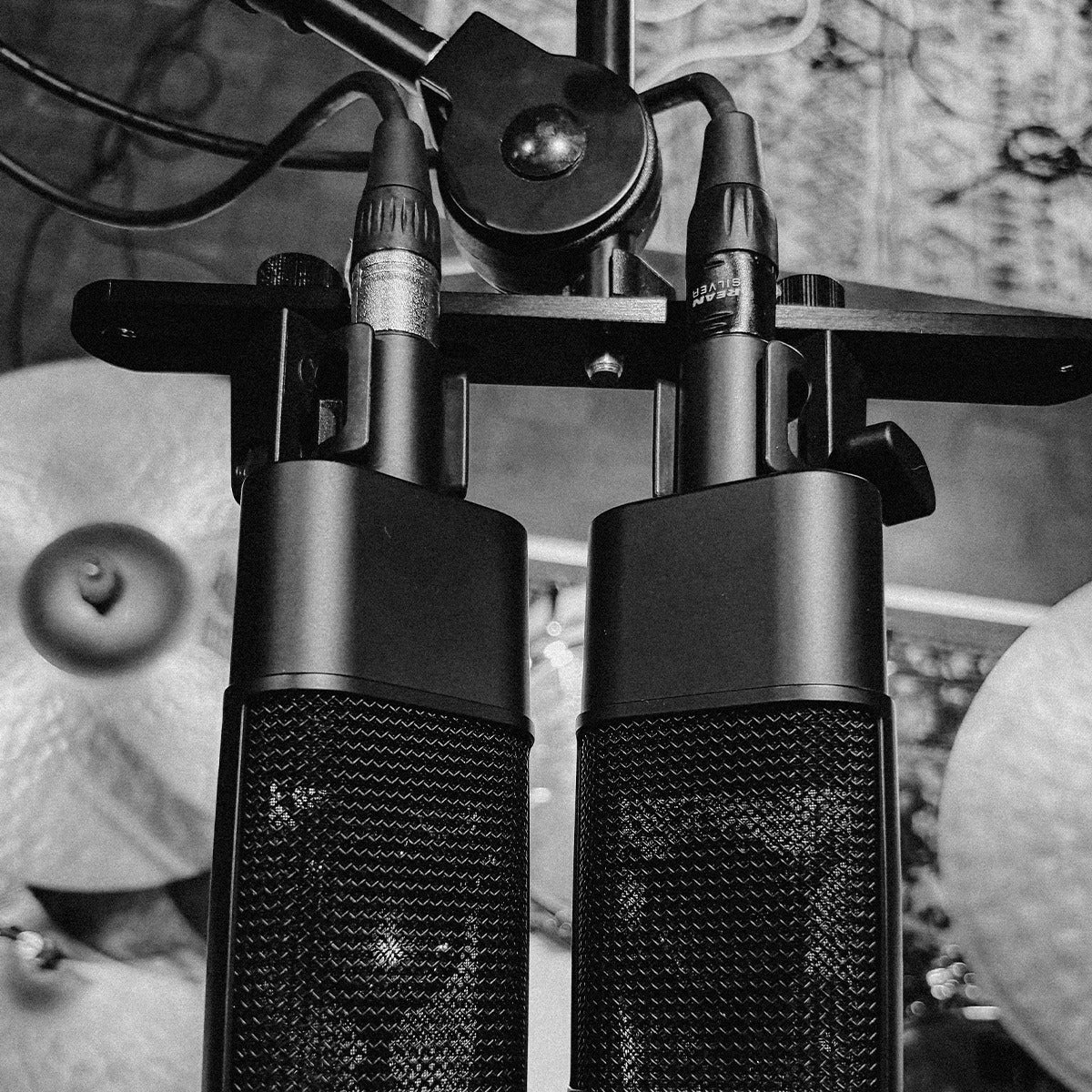 Pair of Austrian Audio OC616 microphones as drum overheads