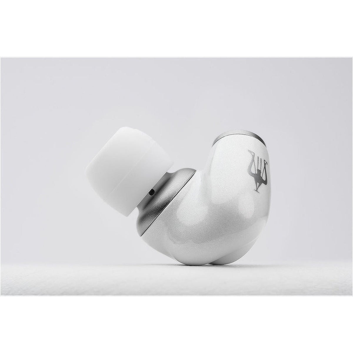 Meze Audio Alba S in-ear monitor, side view with Meze logo